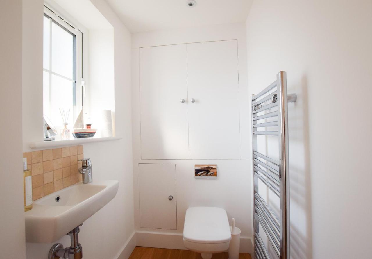 Whispers - 4 Bedroom Modern Family Holiday Home In Salcombe Sleeps 8 Eksteriør billede
