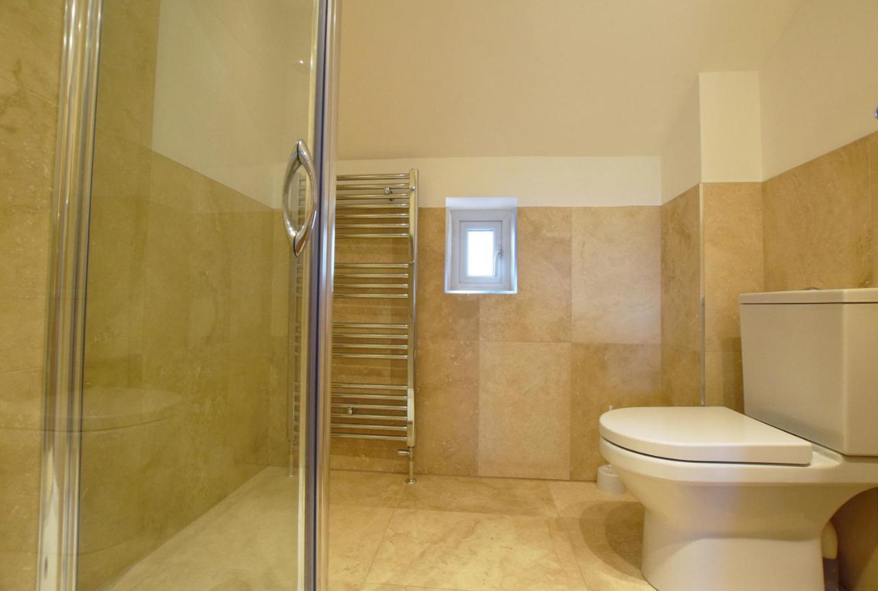 Whispers - 4 Bedroom Modern Family Holiday Home In Salcombe Sleeps 8 Eksteriør billede